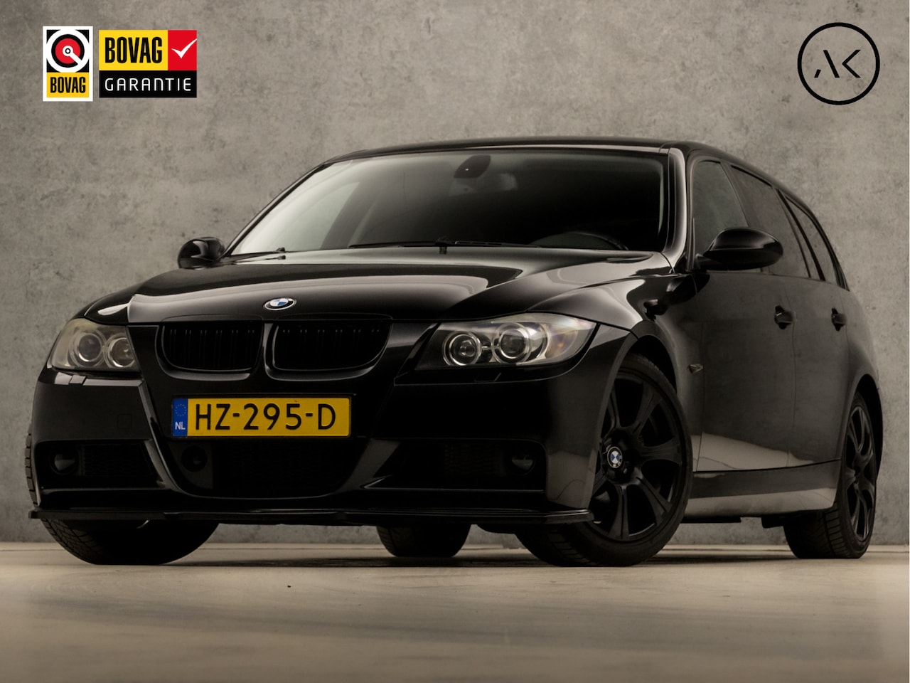 BMW 3-serie Touring - 325xi Executive Sport Black Edition 218Pk Automaat (YOUNGTIMER, 6 CILINDER, 4X4, M STUUR, - AutoWereld.nl