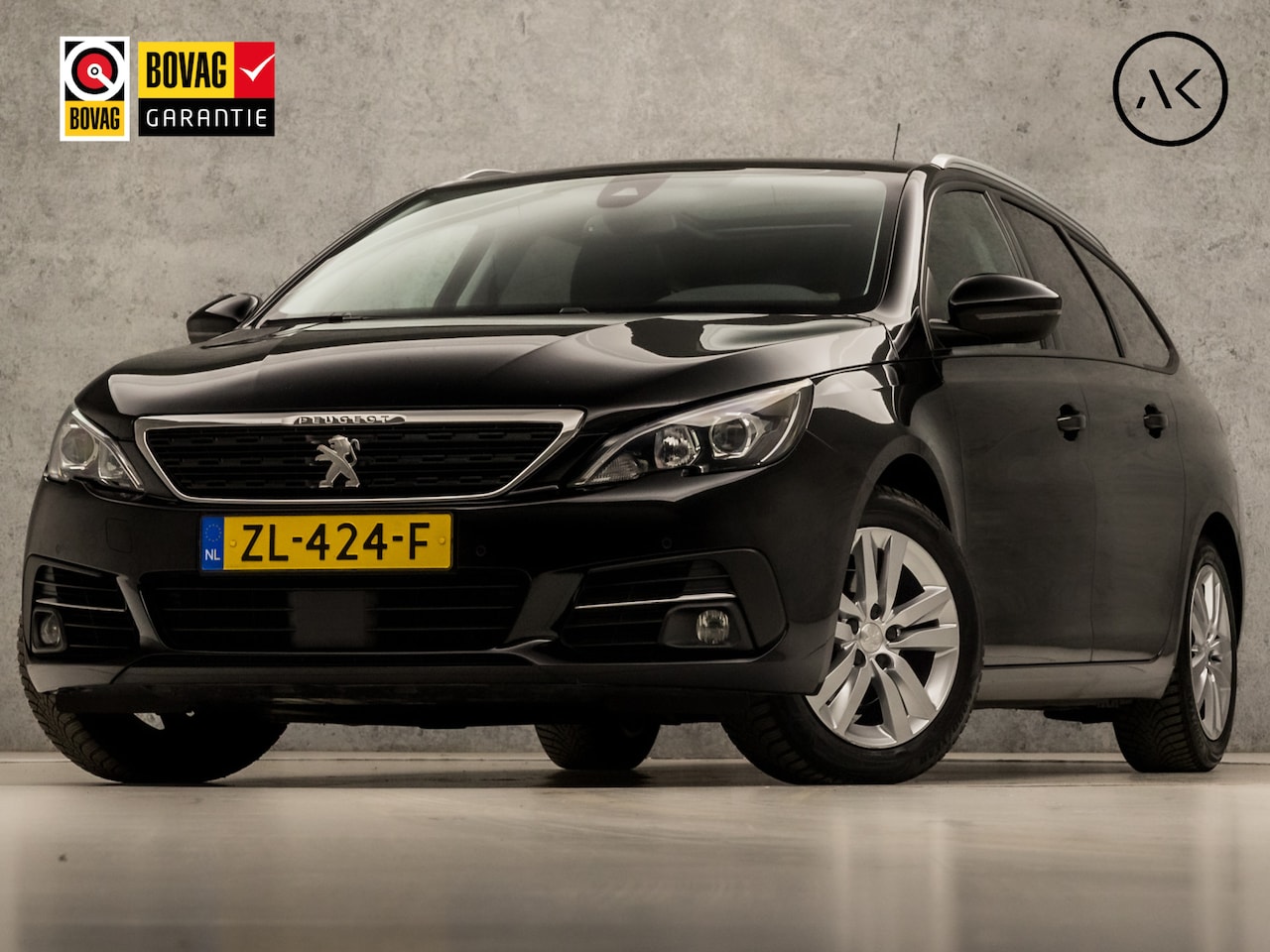 Peugeot 308 SW - 1.2 PureTech Sport (PANORAMADAK, APPLE CARPLAY, LEDER, GROOT NAVI, SPORTSTOELEN, PARKEERSE - AutoWereld.nl