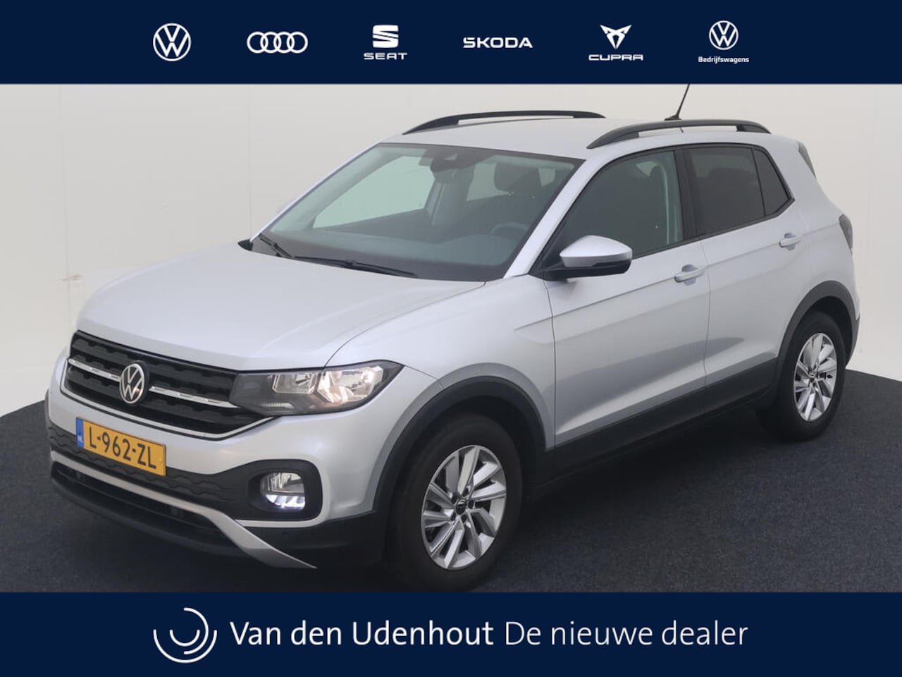 Volkswagen T-Cross - 1.0 TSI Life Exe | Navi | Climatronic | Privacy Glass | - AutoWereld.nl