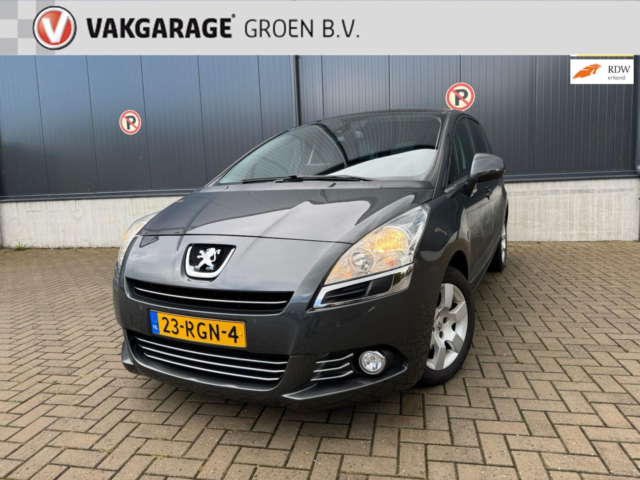 Peugeot 5008 - 1.6 VTi Blue Lease 7p. / cruise / climate / trekh./ navi / PDC ! - AutoWereld.nl