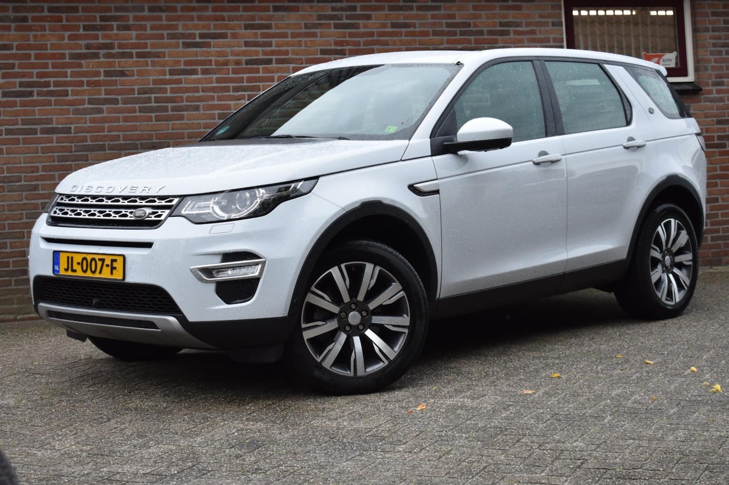 Land Rover Discovery Sport - 2.0 TD4 HSE Luxury '16 Pano Leder Clima Navi Cruise - AutoWereld.nl