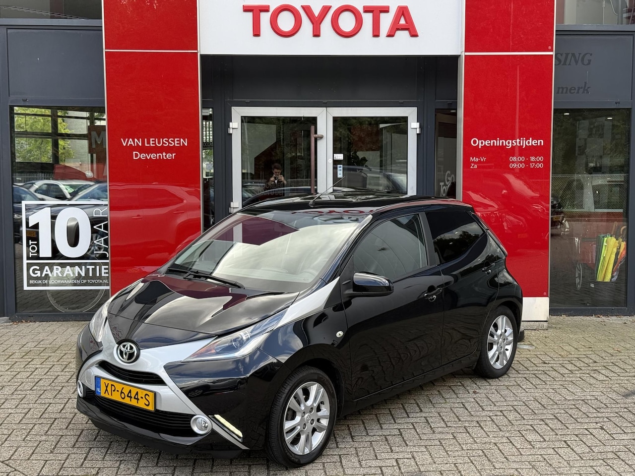 Toyota Aygo - 1.0 VVT-i x-joy 1.0 VVT-i x-joy - AutoWereld.nl