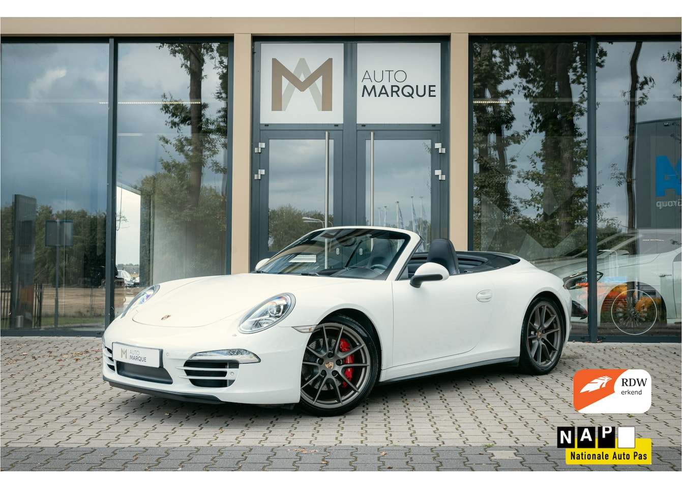 Porsche 911 Cabrio - 3.8 Carrera 4S | Orig. NL | 20" LM Velgen | Sport Chrono | Adaptieve Sportstoelen | BOSE | - AutoWereld.nl
