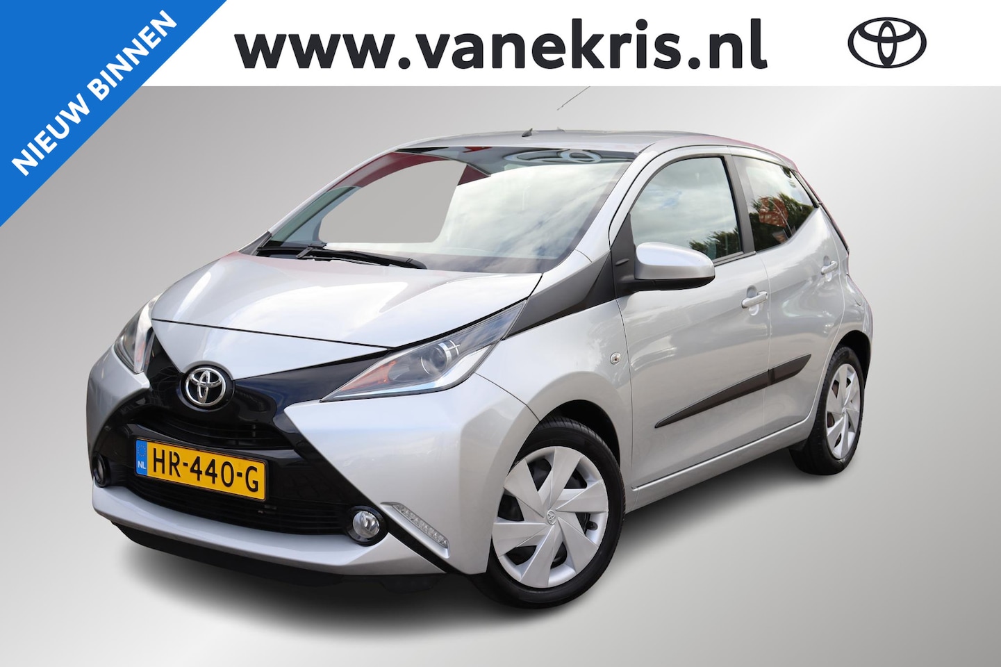 Toyota Aygo - 1.0 VVT-i x-play 1.0 VVT-i x-play , Dealeronderhouden - AutoWereld.nl