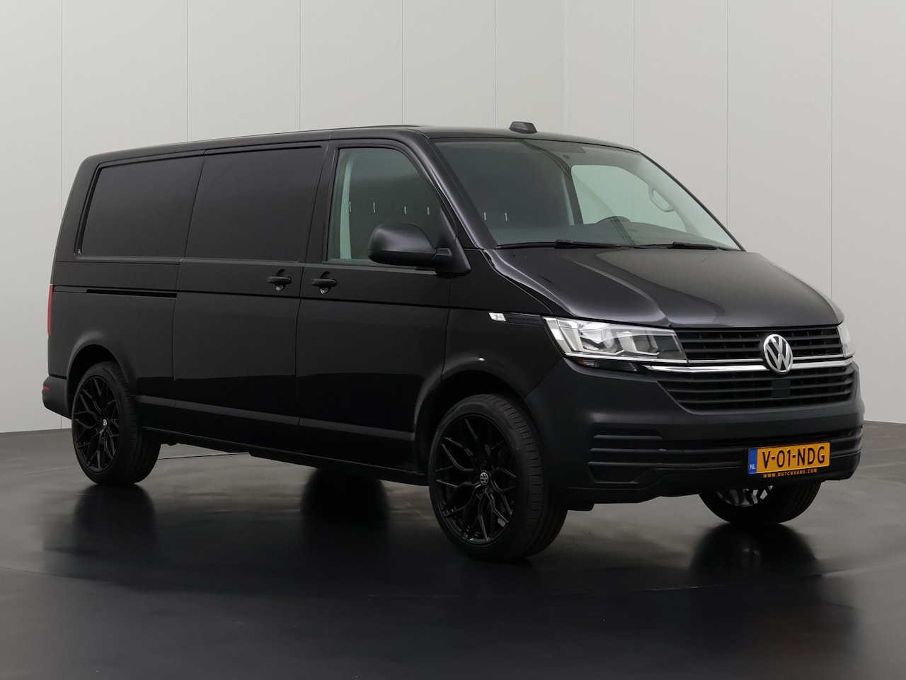 Volkswagen Transporter - 2.0TDi 150PK DSG Automaat Lang | Navigatie | Camera | Airco | Cruise | 3-Persoons - AutoWereld.nl