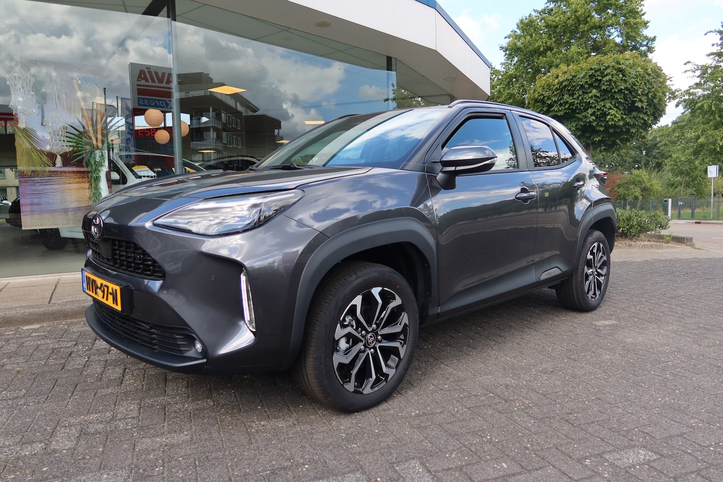 Toyota Yaris Cross - 1.5 Hybrid 130 Teamplayer NIEUW! | Winter pack | Safety pack | Navi | Adapt. Cruise | Came - AutoWereld.nl