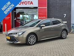 Toyota Corolla - 1.8 Hybrid Dynamic AFNEEMBARE TREKHAAK PARKEERCAMERA NAVI STOELVERWARMING