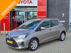 Toyota Yaris - 1.3 VVT-i Aspiration 100% DEALERONDERHOUDEN NL-AUTO NAVI PARKEERCAMERA
