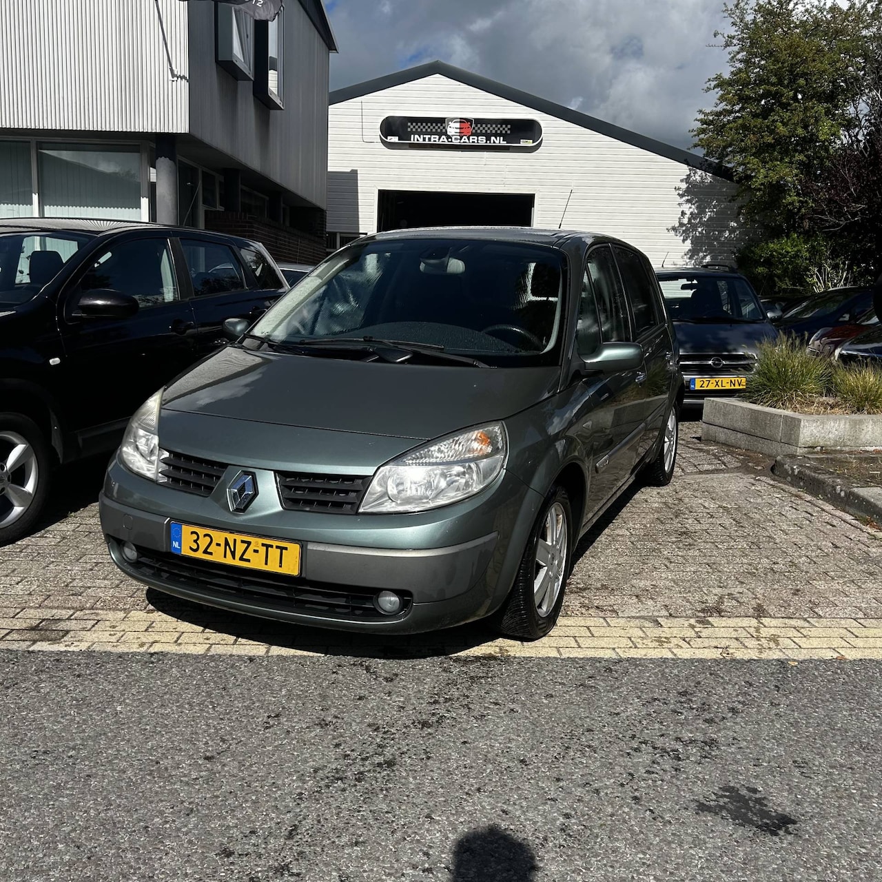 Renault Scénic - 1.6-16V Privilège Comfort Airco. Nieuwe Apk keuring 11-09-2026 Keurig nette en goed rijden - AutoWereld.nl