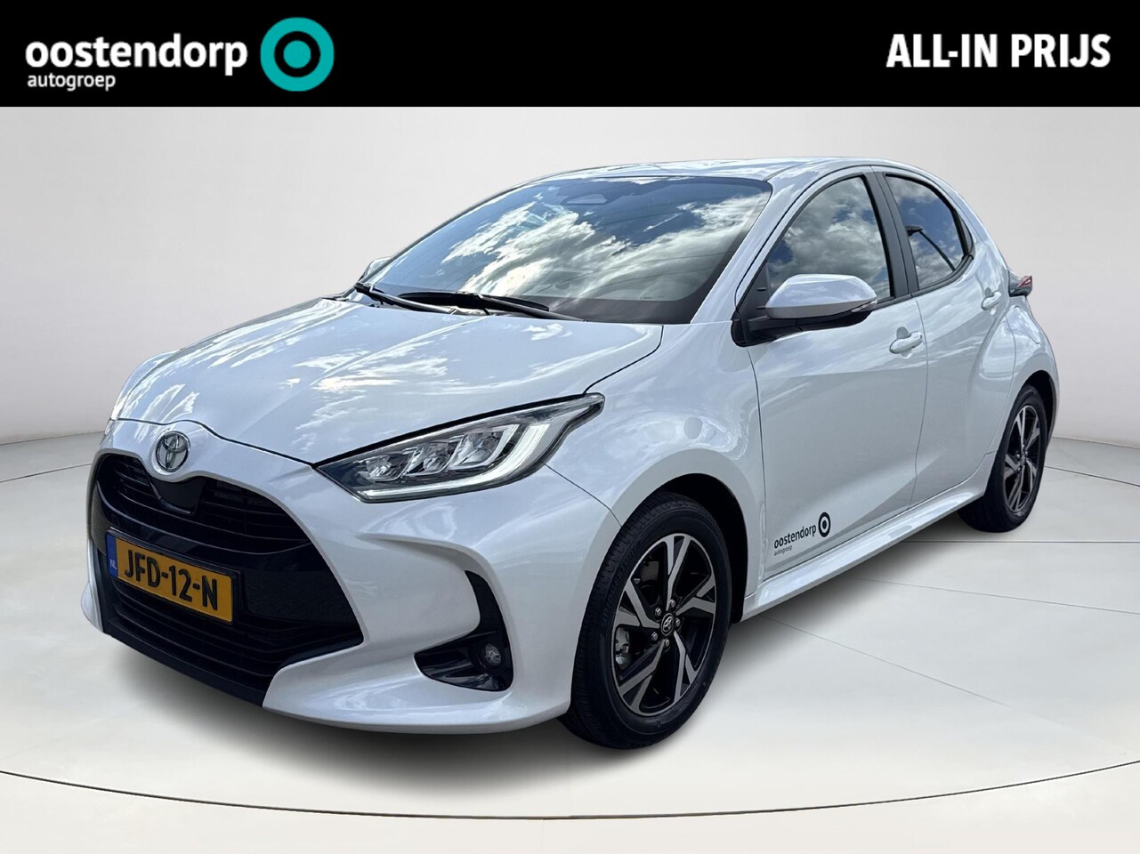 Toyota Yaris - 1.5 Hybrid 115 Dynamic **KEYLESS/ ADAPTIEF CRUISE CONTROL/ NAVIGATIE/ APPLE CARPLAY** - AutoWereld.nl