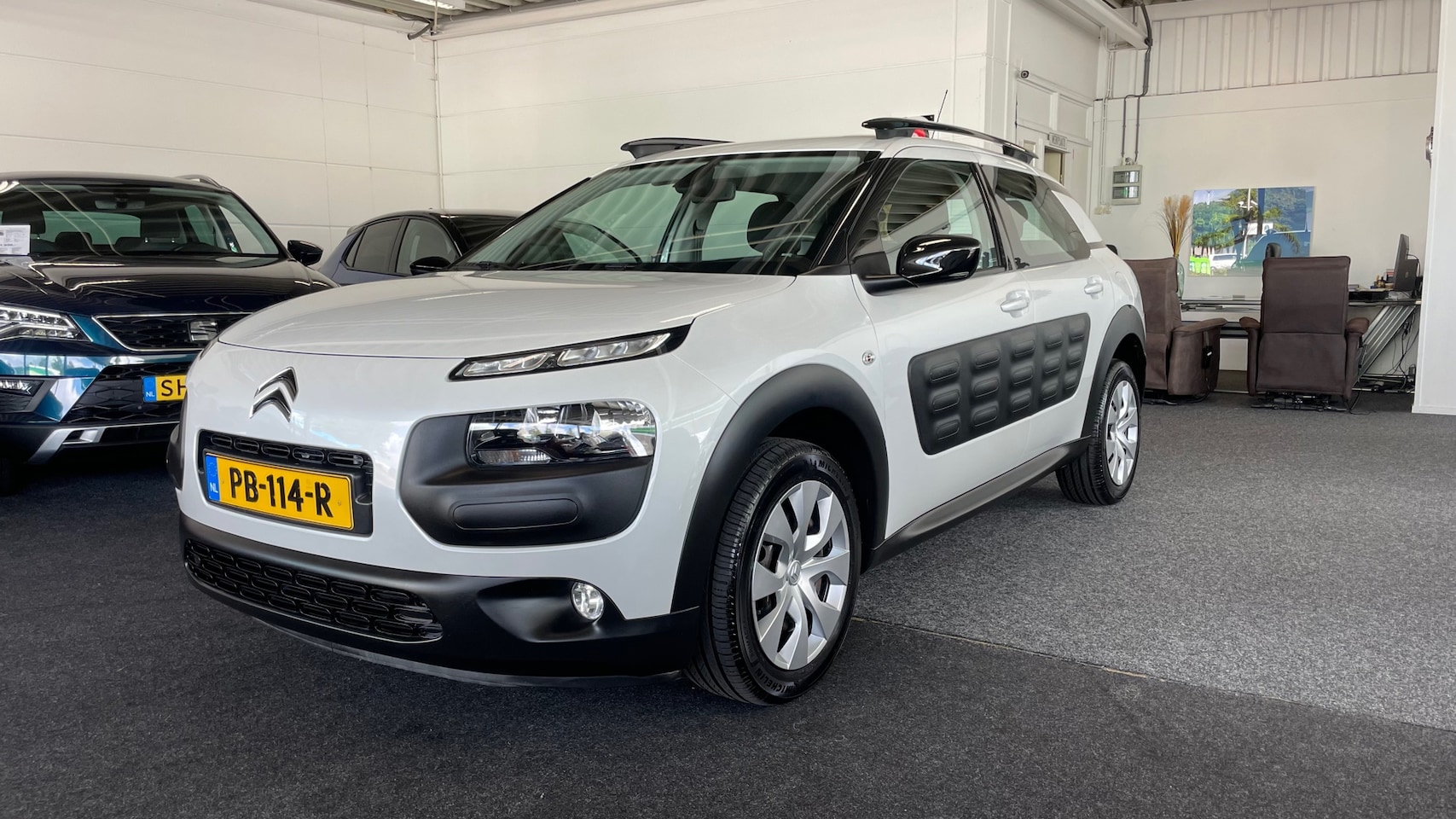 Citroën C4 Cactus - 1.2 PureTech Business 1.2 PureTech Business, Navigatie, Airco. - AutoWereld.nl