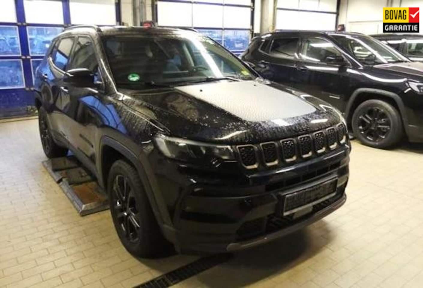 Jeep Compass - 4xe 190 Plug-in Hybrid Electric Night Eagle 4xe 190 Plug-in Hybrid Electric Night Eagle - AutoWereld.nl