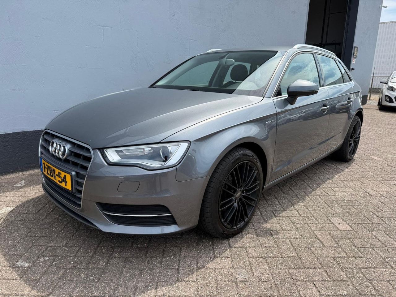Audi A3 Sportback - 1.4 TFSI Attraction Pro Line Plus 1.4 TFSI Attraction Pro Line Plus g-tron - AutoWereld.nl