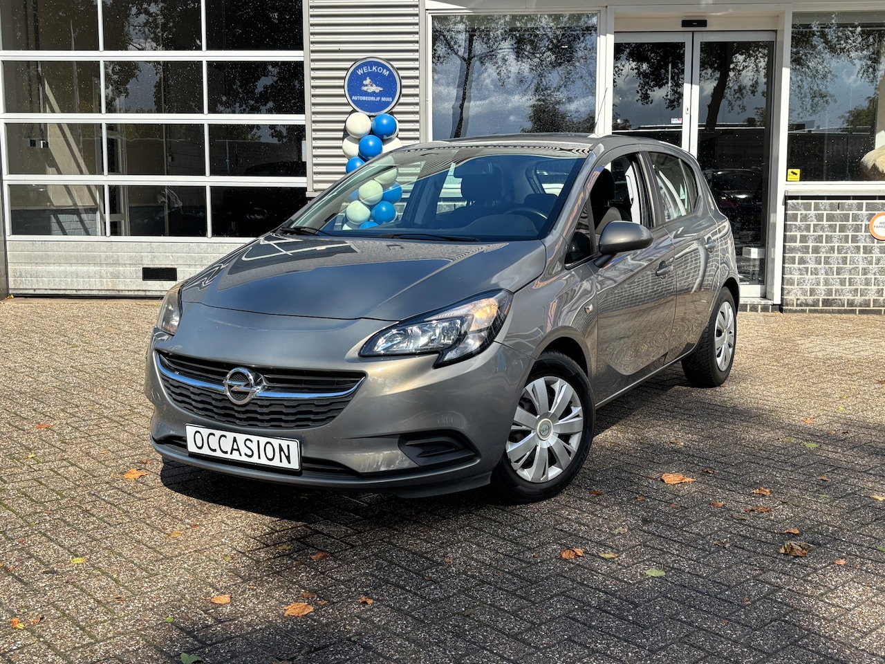 Opel Corsa - 1.2-16V Business+ | Airco. Cruise. Parkeersensoren. Etc.