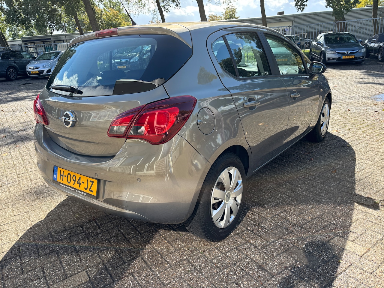 Opel Corsa - 1.2-16V Business+ | Airco. Cruise. Parkeersensoren. Etc.