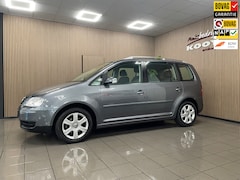 Volkswagen Touran - 1.4 TSI Business * Nieuwstaat / Airco / Cruise control / Trekhaak / 1 Eig