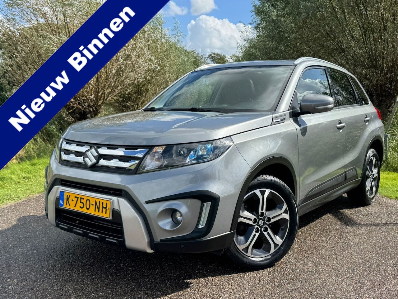 Suzuki Vitara - 1.6 Exclusive / Automaat / Airco / Navi / Camera / Pano-Schuifdak / Voorstoelverw. / Luxe - AutoWereld.nl