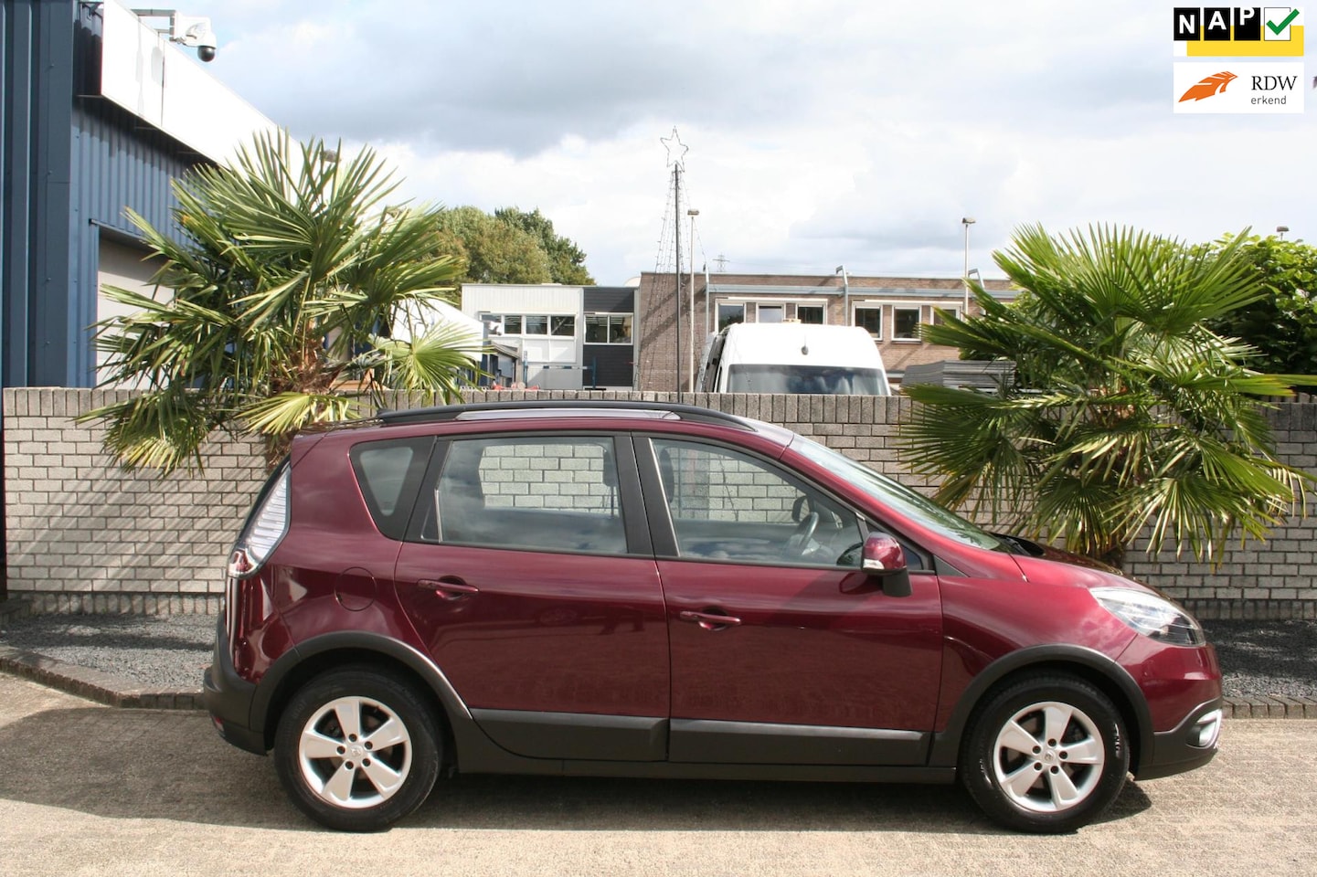 Renault Scénic Xmod - 1.2 TCe Expression 1.2 TCe Expression - AutoWereld.nl