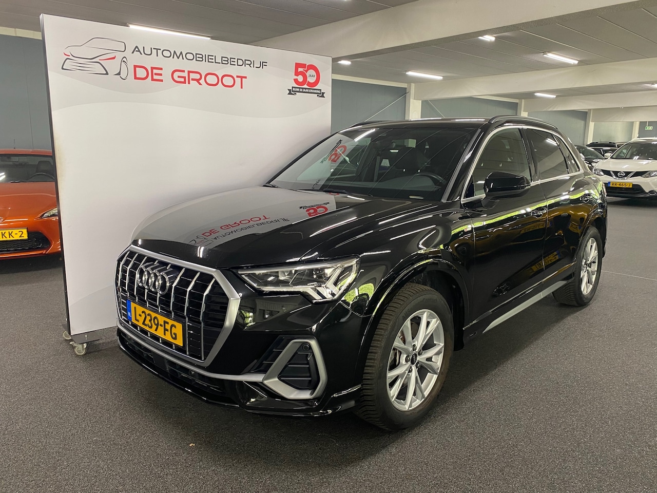 Audi Q3 - 40 TFSI quattro S Edition NL-auto met Allseason banden & Apple/Android Carplay - AutoWereld.nl