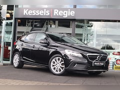Volvo V40 Cross Country - 1.5 T3 Luxury H&K Pano Keyless Stoelverwarming Camera DAB