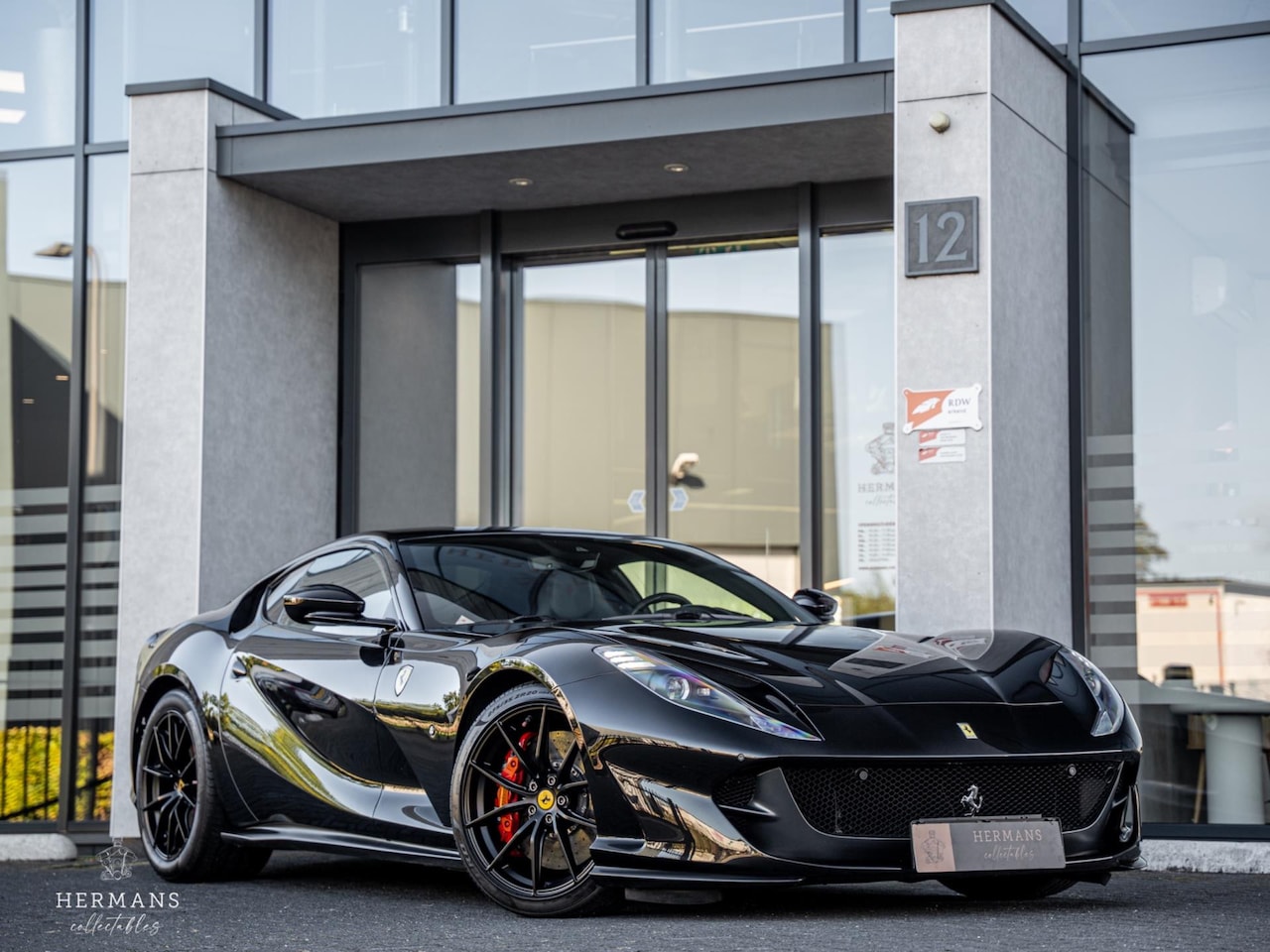 Ferrari 812 Superfast - V12 HELE / Warranty / Passenger/ Carbon / Lift / JBL - AutoWereld.nl