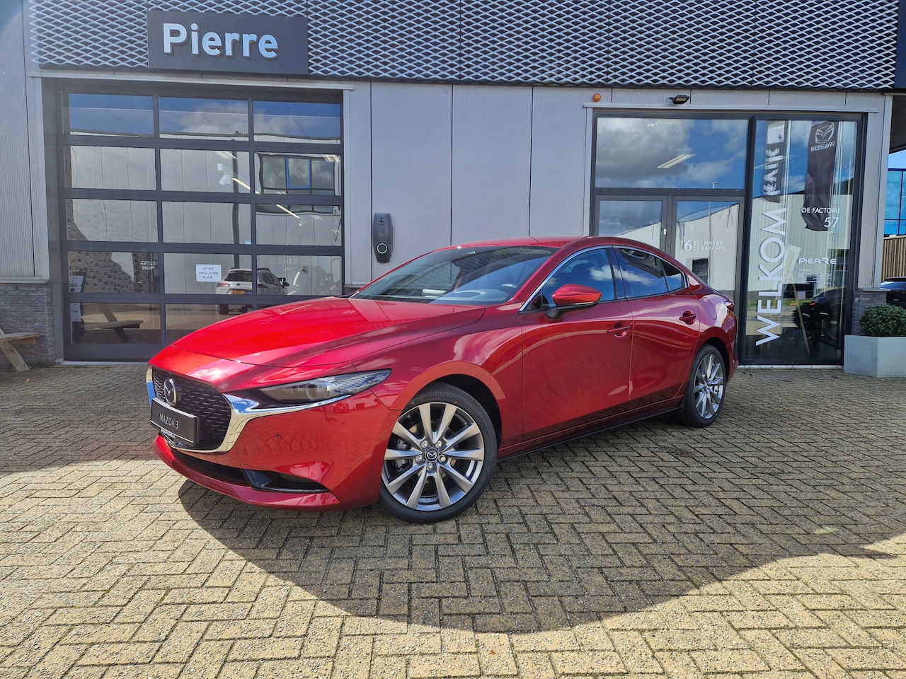 Mazda 3 - 2.5 e-SkyActiv-G 140 M Hybrid 140 Takumi | AUTOMAAT | BOSE | LEDER | DEMO DEAL!!! - AutoWereld.nl