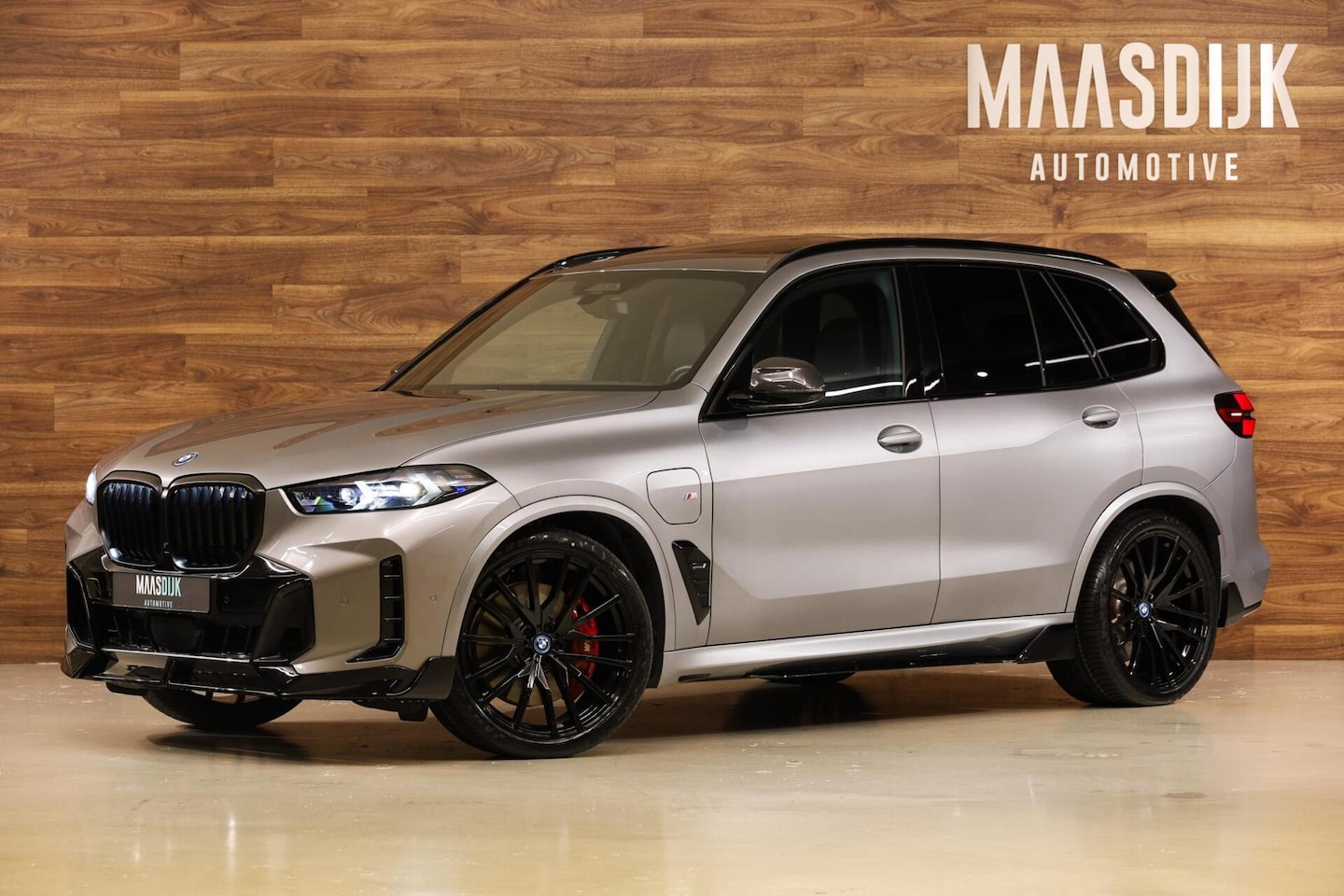 BMW X5 - xDrive50e|M Sport Pro|Individual|Massage|Skylounge|ACC| - AutoWereld.nl