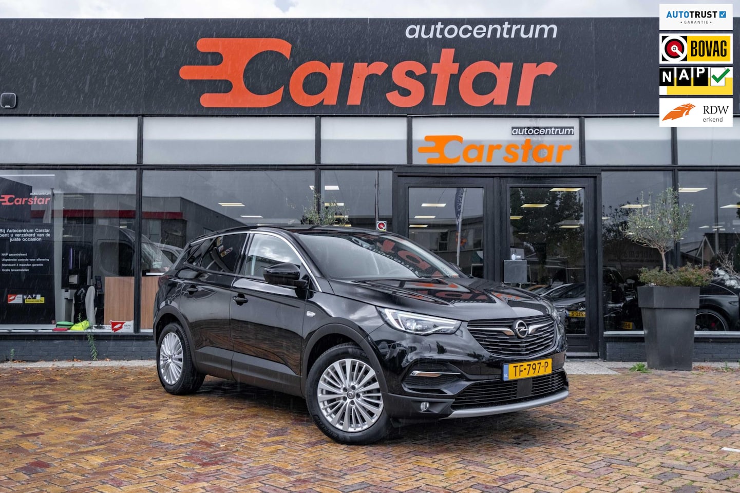 Opel Grandland X - 1.2 Turbo Innovation|Navi|Pdc|Cruise - AutoWereld.nl