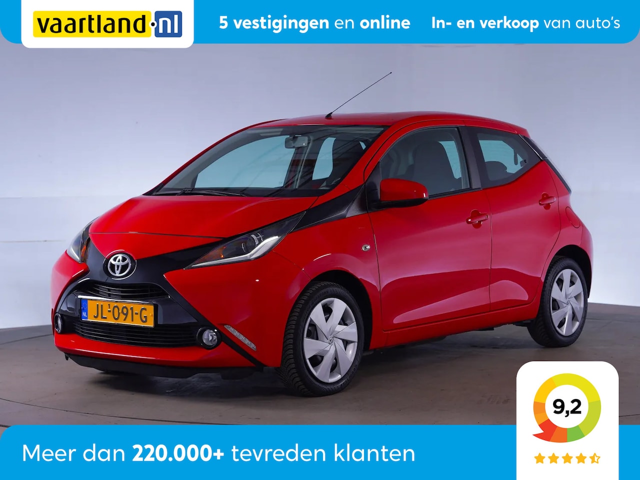 Toyota Aygo - 1.0 VVT-i x-play 5-drs [ Camera Cruise Airco ] - AutoWereld.nl
