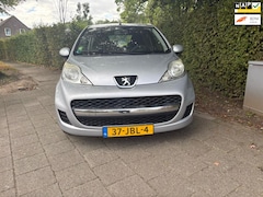 Peugeot 107 - 1.0-12V XS