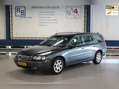 Volvo V70 - 2.4 Comfort Line / NIEUWE APK / DISTRIBUTIE VV
