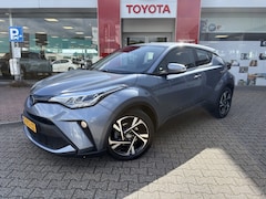 Toyota C-HR - 1.8 Hybrid Dynamic | Navi | Parkeersensoren v/a | Cruise Control