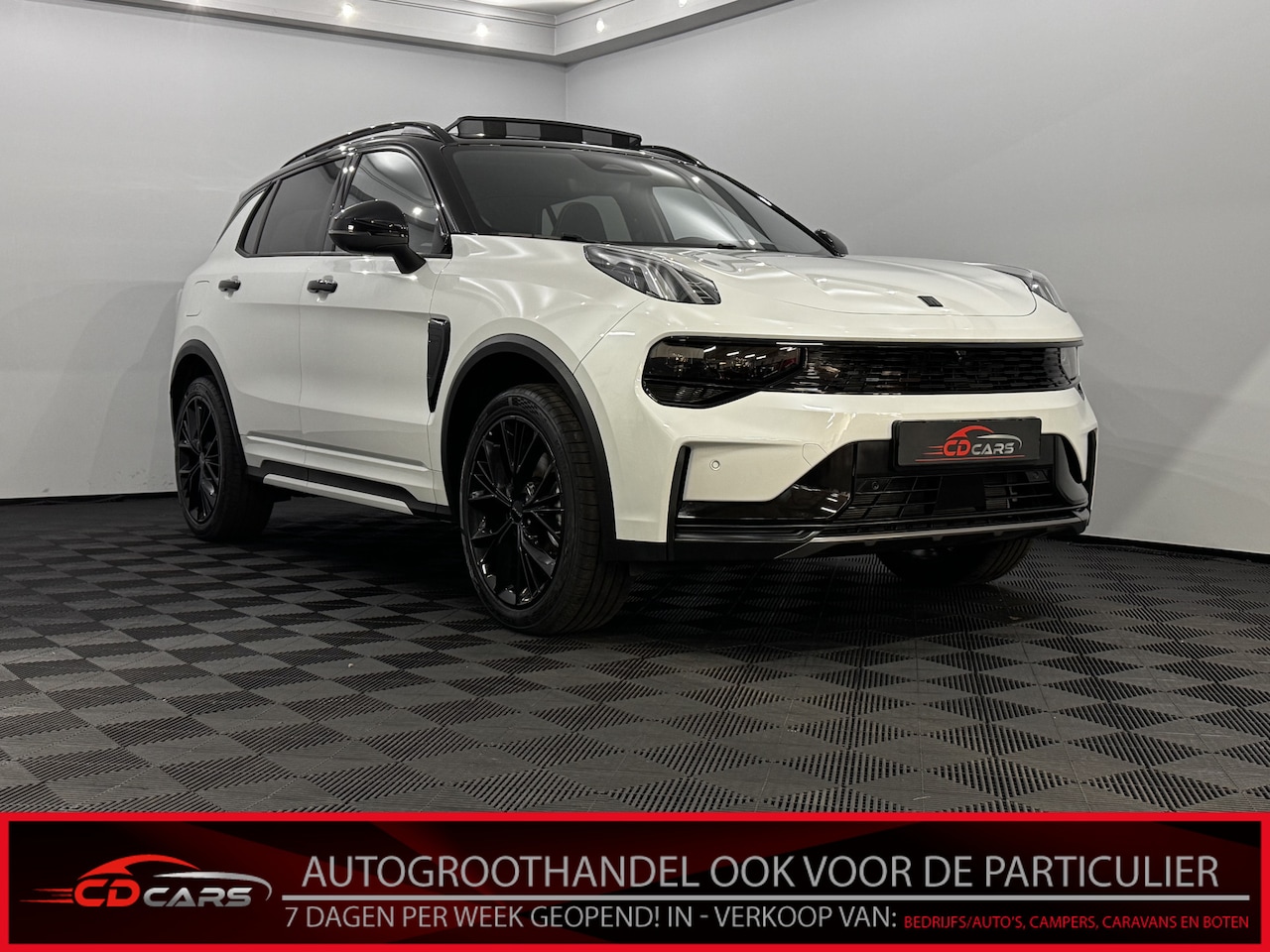 Lynk & Co 01 - 1.5 More Nieuw model Infinity, Pano, 360 Camera, Navi, Winterpakket, Keyless entry, Elektr - AutoWereld.nl
