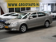 Skoda Octavia - 1.8 TSI Elegance Airco, Cruise Control, Trekhaak, Stuurbekrachtiging
