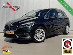 BMW 2-serie Active Tourer - 220i Executive|Trekhaak|NL-Auto