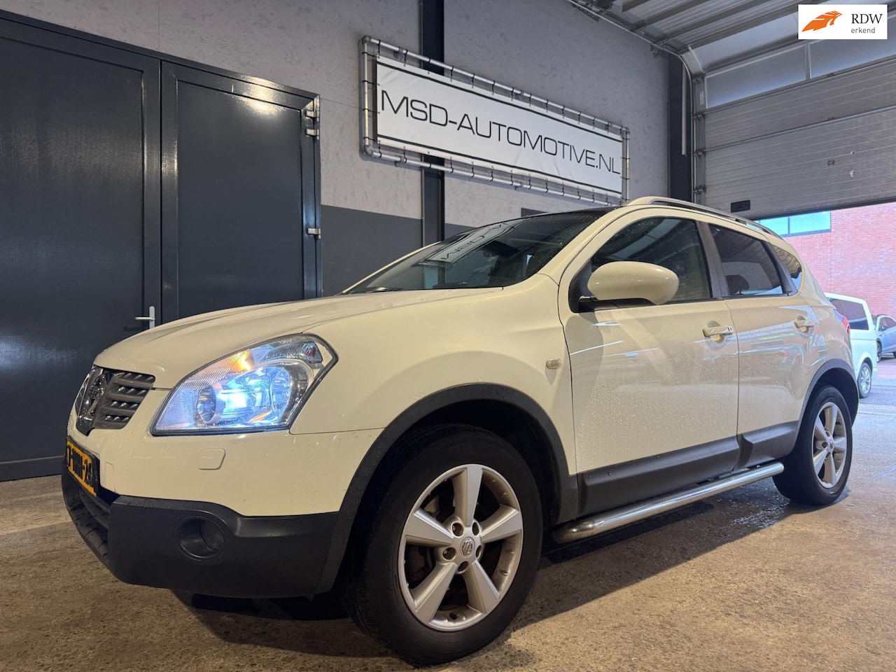 Nissan Qashqai - 1.6 Acenta Panorama|Camera|Keyless|Koopje !! - AutoWereld.nl