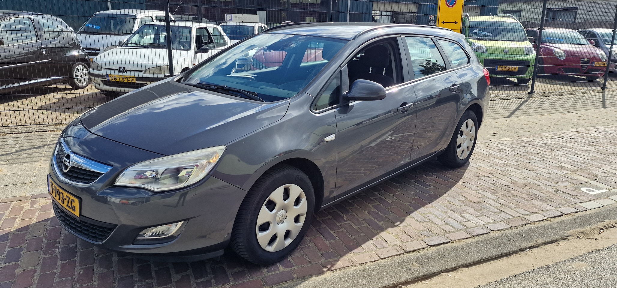 Opel Astra Sports Tourer - 1.4 Turbo Sport - AutoWereld.nl