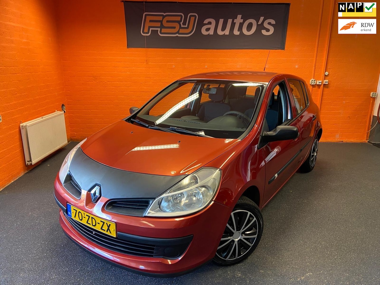 Renault Clio - 1.2-16V Business Line / Airco / APK 27-08-2026 - AutoWereld.nl