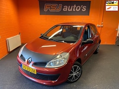 Renault Clio - 1.2 16V / 5 DEURS / BUSINESS-LINE / AIRCO / APK 27-08-2026