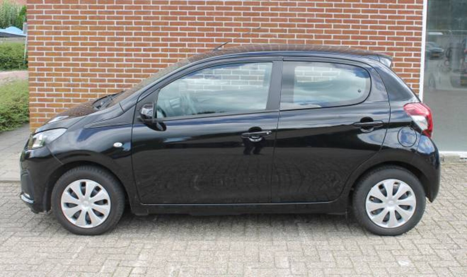 Peugeot 108 - 1.0 e-VTi 72pk 5D Active