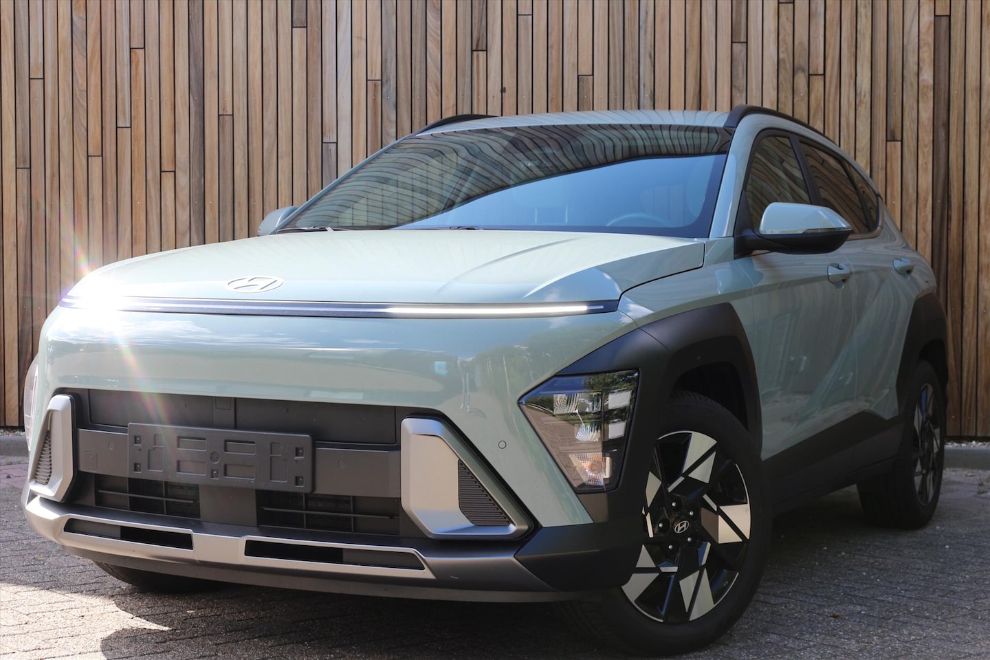 Hyundai Kona - 1.6 GDI HEV 141pk DCT Comfort Smart RIJKLAAR - AutoWereld.nl