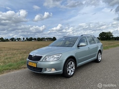 Skoda Octavia Combi - 1.8 TSI DSG Airco Trekhaak Automaat