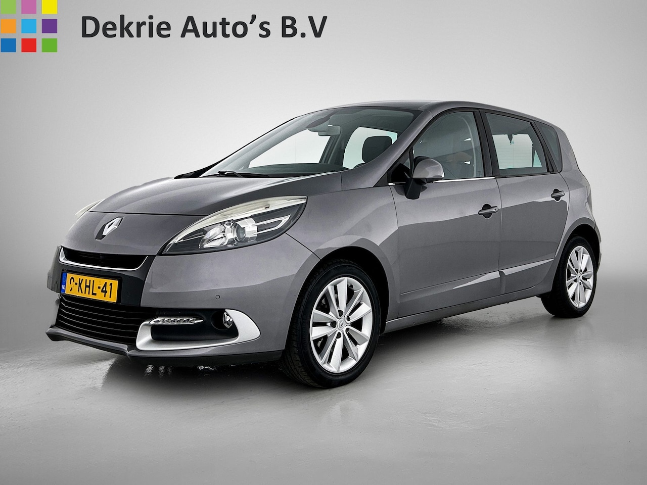 Renault Scénic - 1.2 TCe Collection / Airco-ecc / Navi / Cruise-ctr. / Lmv 17"/ Privacy glass / Camere+Pdc - AutoWereld.nl