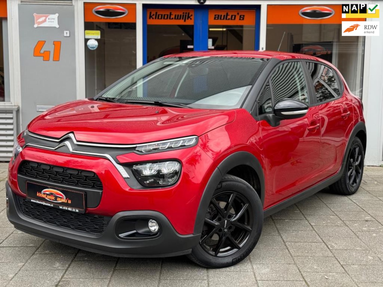 Citroën C3 - 1.2 PureTech Feel CarPlay Cruise LM Trekhaak 1e Eigenaar - AutoWereld.nl