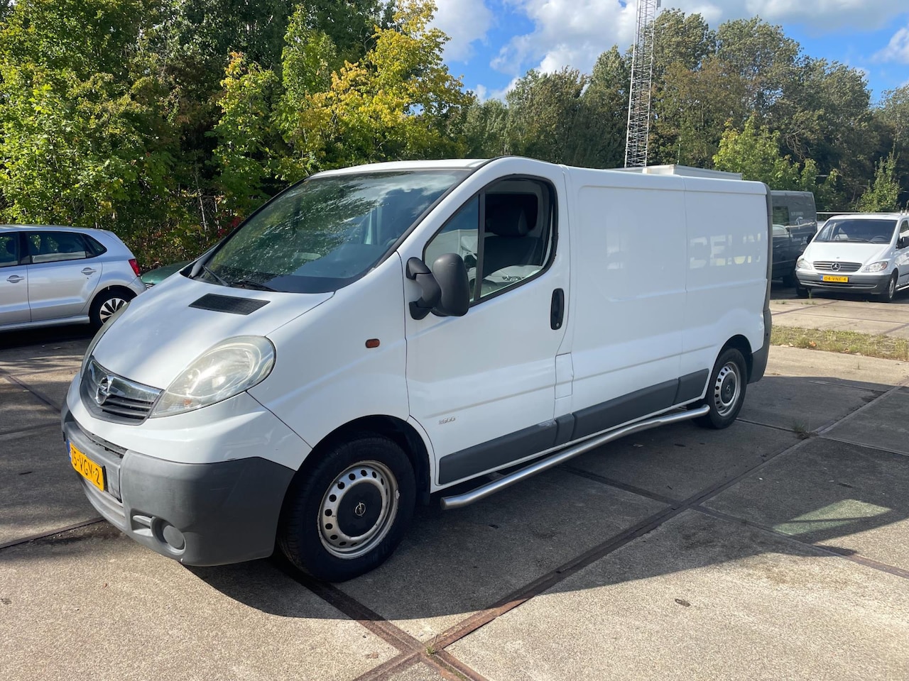 Opel Vivaro - 2.0 CDTI L2H1!EURO 4!RIJDT GOED!SCHAKELT GOED!APK:BIJ AFLEVERING!BANDEN GOED!6 VERSNELLING - AutoWereld.nl