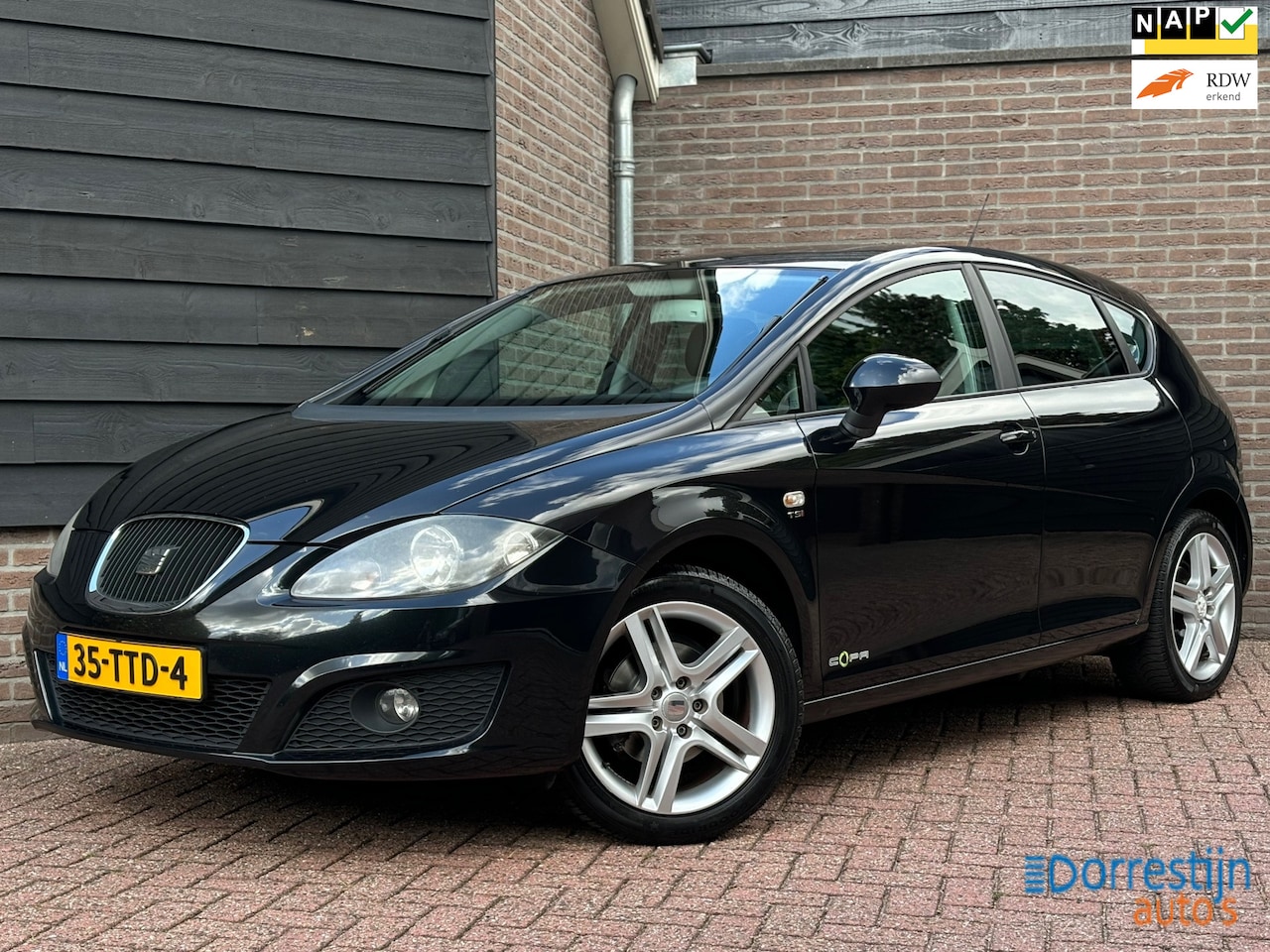 SEAT Leon - 1.2 TSI Ecomotive Businessline COPA | Schuif-kanteldak | Leder | Cruise | Navi - AutoWereld.nl
