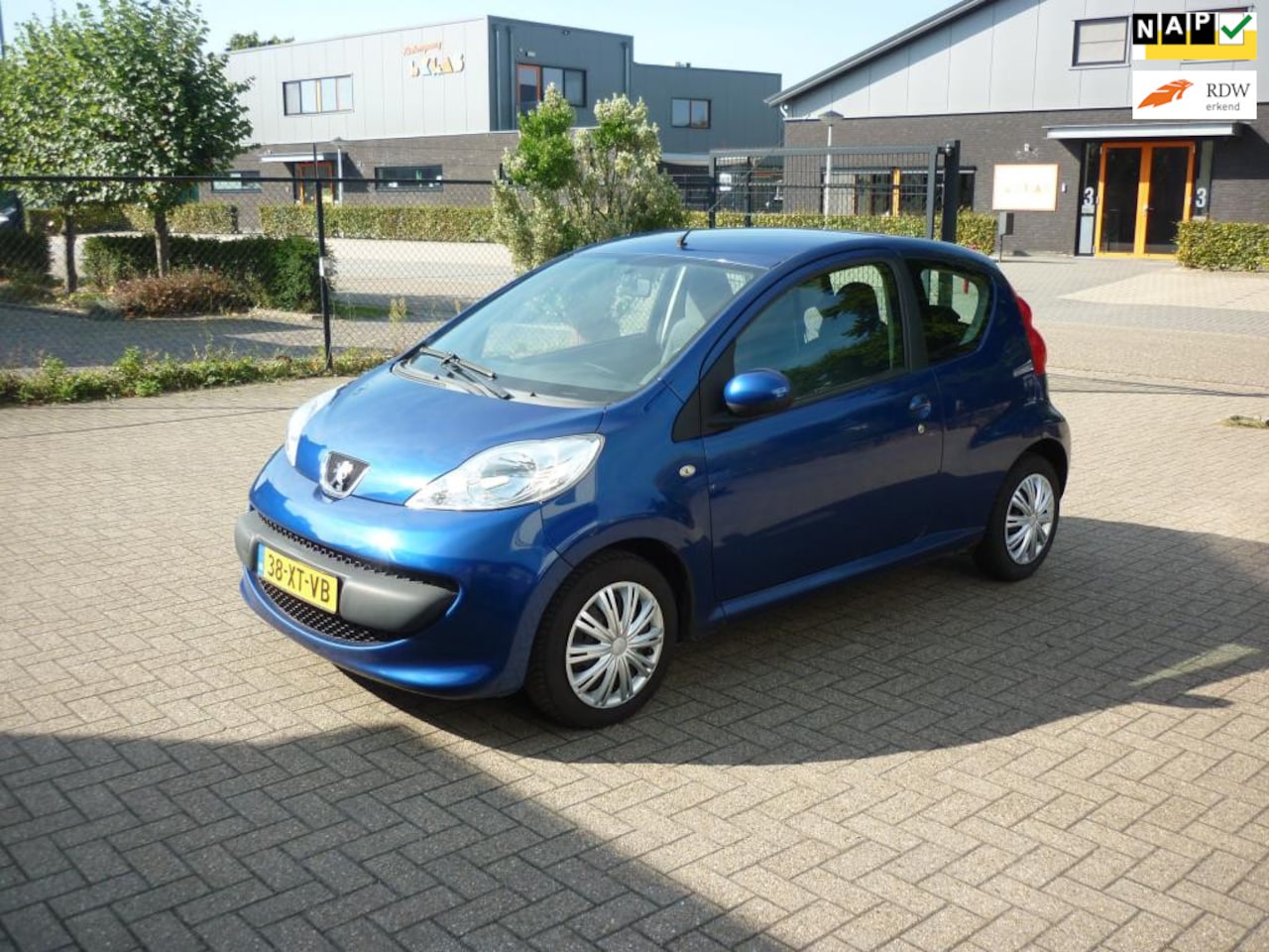 Peugeot 107 - 1.0-12V XS airco centrale vergrendeling - AutoWereld.nl