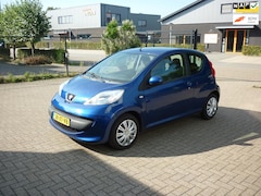 Peugeot 107 - 1.0-12V XS airco centrale vergrendeling