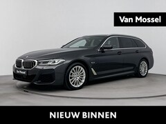 BMW 5-serie Touring - 530e xDrive Business Edition Plus | Panoramadak | Camera | Lederen Bekleding | Stoelverwar