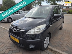 Hyundai i10 - 1.1 Active NETTE AUTO RIJDT EN SCHAKELT GOED